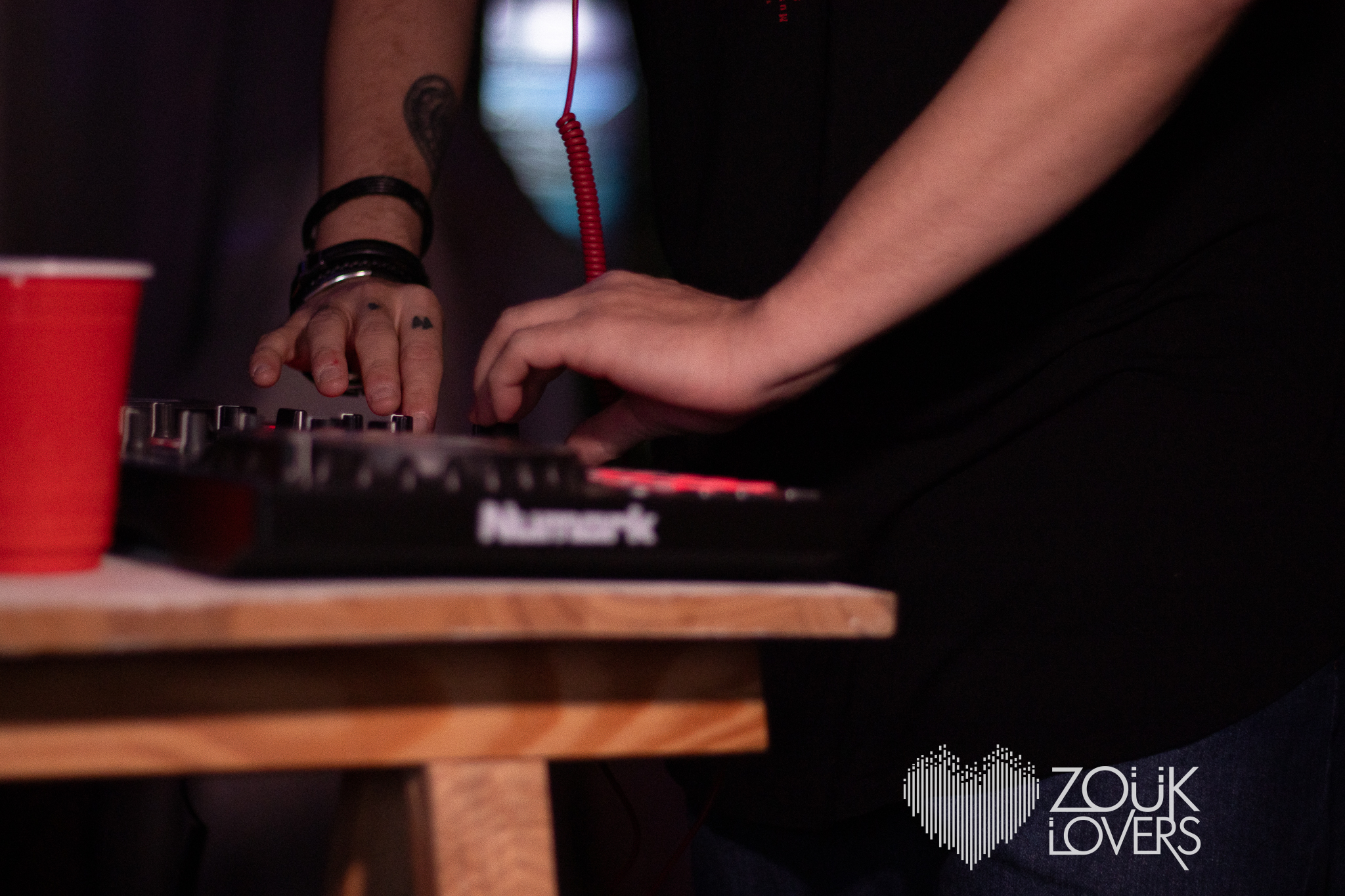 No momento, você está visualizando Como é a musicalidade do Zouk Brasileiro?